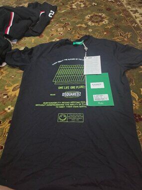 dsquared2 t-shirt black logo black medium NWT